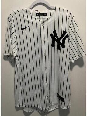 Nike New York Yankees MLB Baseball Jersey White Pinstripe Large New